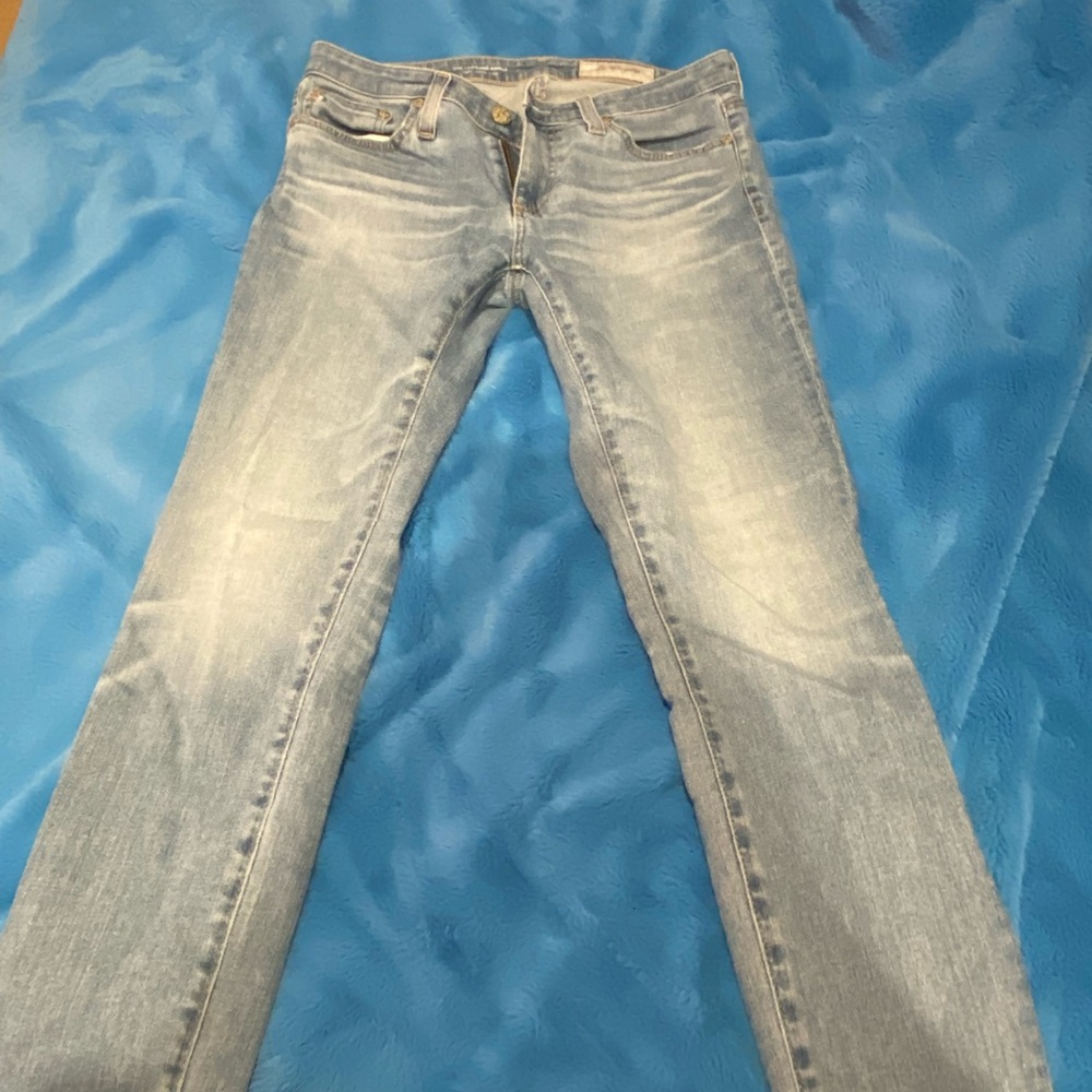 Women's Light Blue Jeans